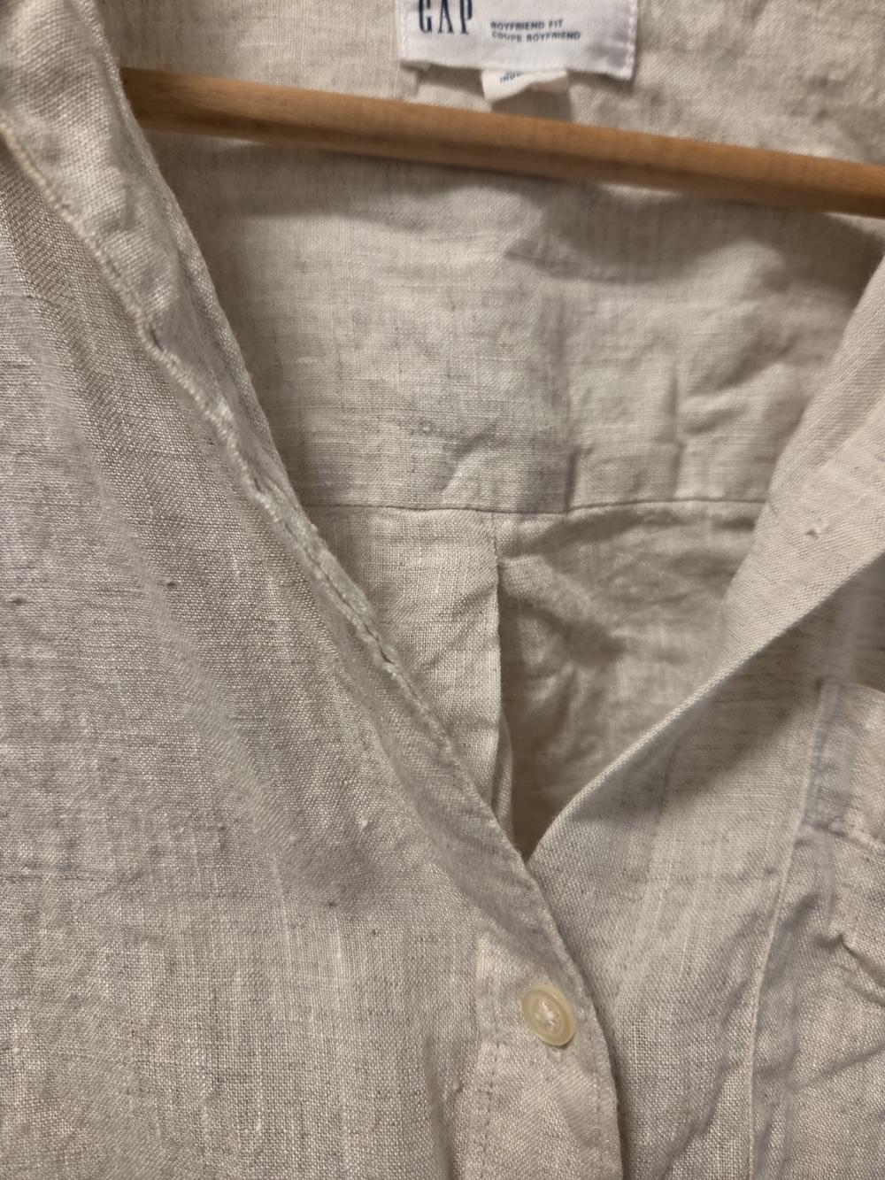 GAP Linen Button Up - Picture 6 of 8